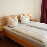 Sporerhof Гостевой дом Мурнау-ам-Штаффельзее